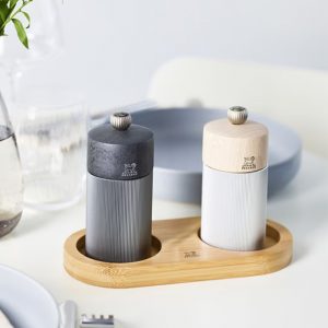 Khay đựng cối xay tiêu muối Peugeot Linéa Bamboo 6 khay dung coi xay tieu muoi co tay cam peugeot linea bamboo 17 cm 3 Gia Dụng Đức Đà Nẵng