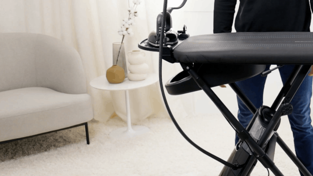 Bàn ủi hơi nước kèm cầu ủi Laurastar GO 1800 W