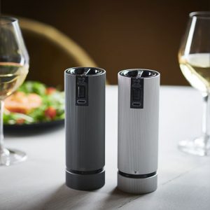 Set cối xay tiêu muối chạy pin sạc Peugeot Line Electric u'Select 15 cm 17 set coi xay tieu muoi chay pin sac peugeot line electric uselect 15 cm 2 Gia Dụng Đức Đà Nẵng