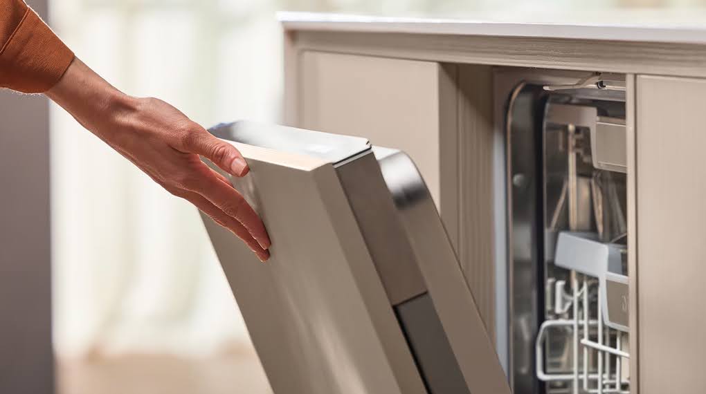 Máy rửa chén âm tủ Miele G 7650 SCVi AutoDos - Bản lề ComfortClose may rua chen am tu miele g 7650 scvi autodos 2 Gia Dụng Đức Đà Nẵng